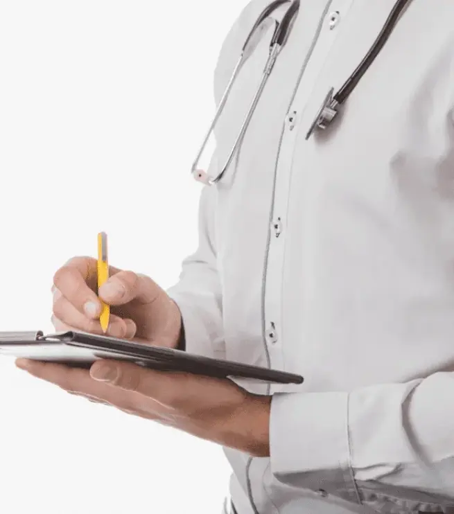 врач со стетоскопом