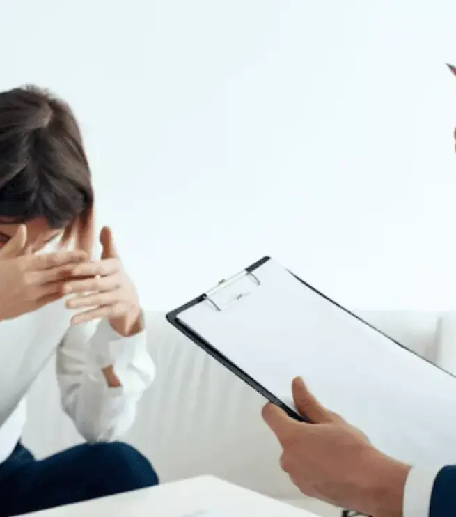 врач со стетоскопом