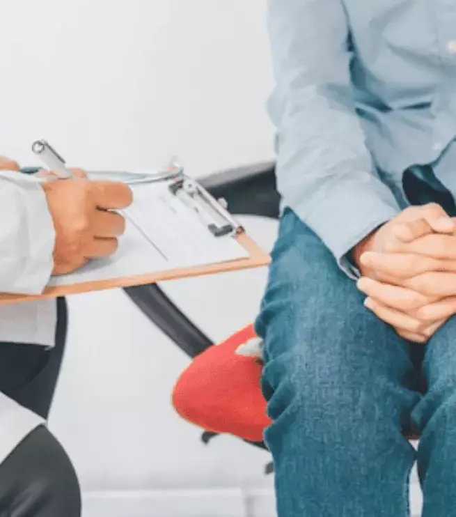 врач со стетоскопом